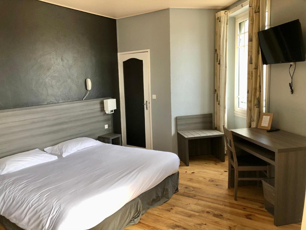 Hotel De La Poste - 皮里亚克叙尔梅尔 外观 照片