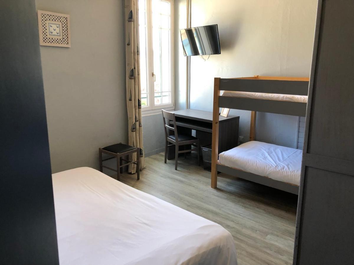 Hotel De La Poste - 皮里亚克叙尔梅尔 外观 照片